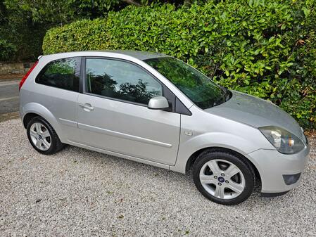FORD FIESTA 1.3 Zetec Climate